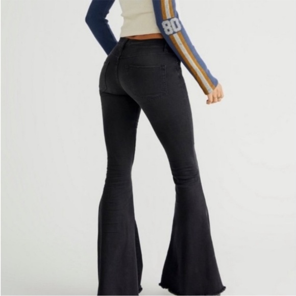 FREE PEOPLE Black EMRE FLARE jeans size 28 - Picture 12 of 16